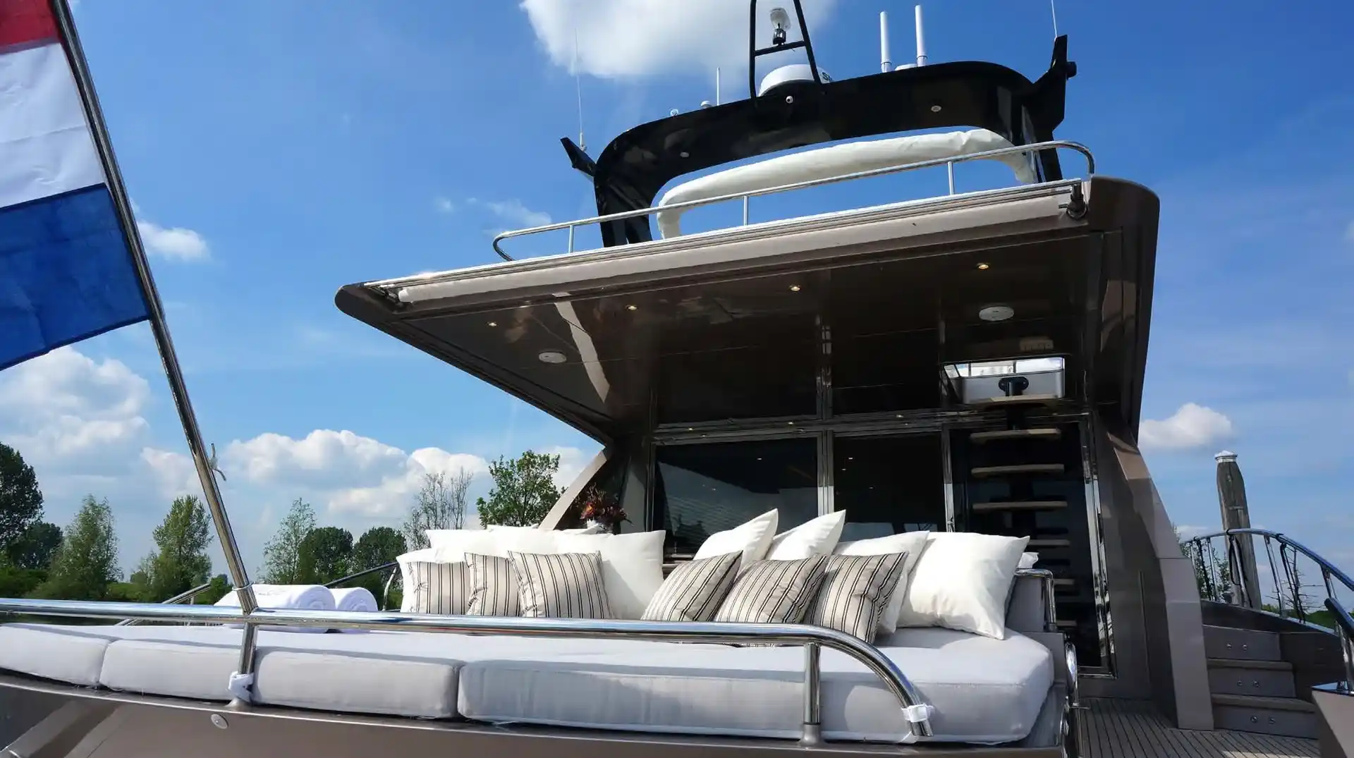 Van der Heijden Phantom 79 Exterior