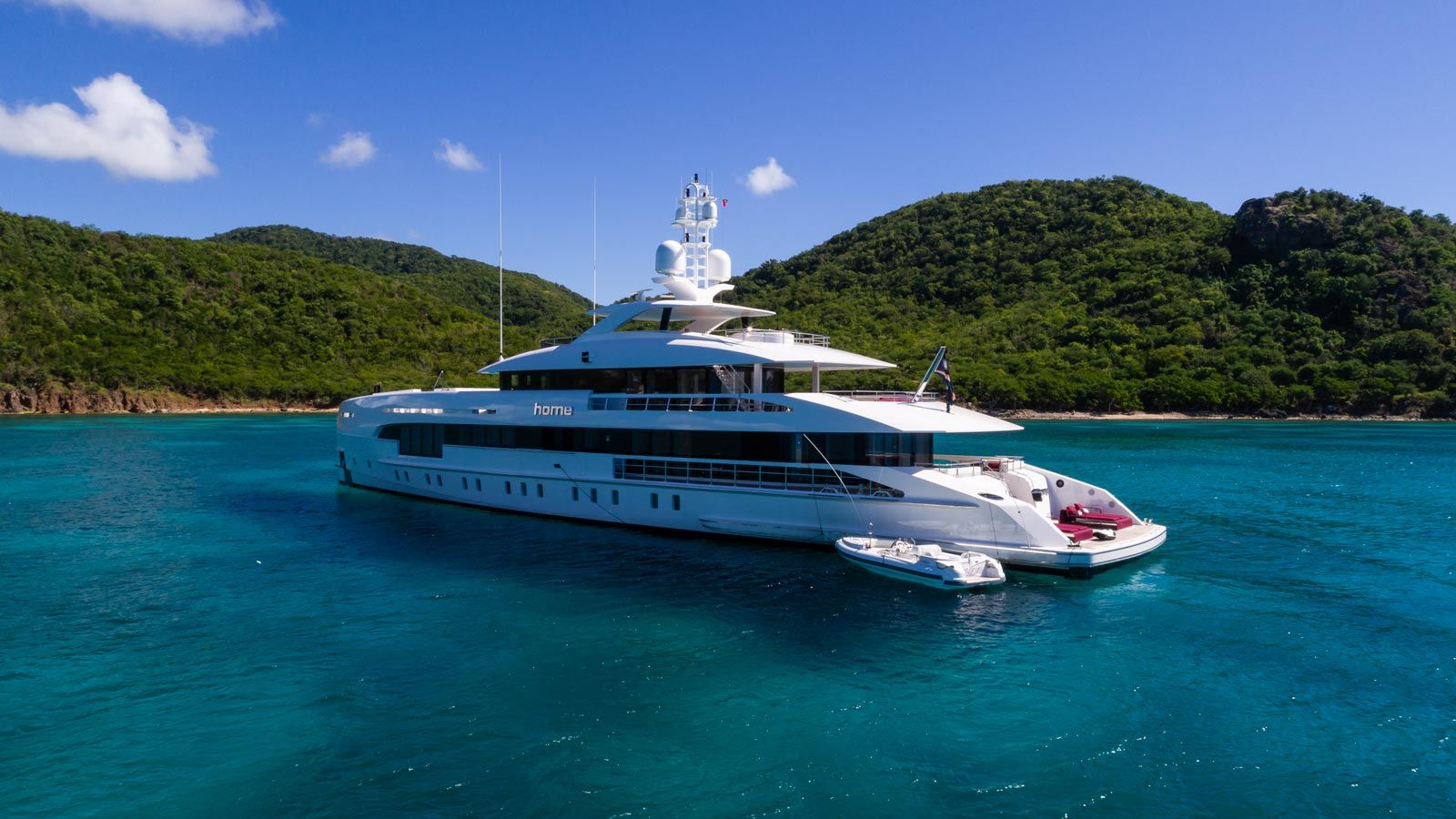 Exterior del Heesen Yachts Home