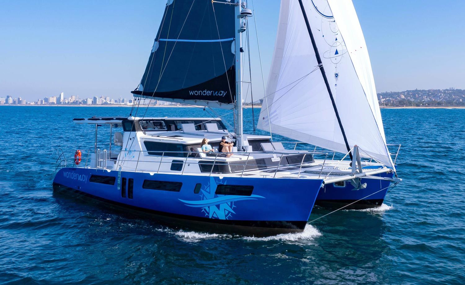 Royal Cape Catamarans Majestic 530 Hybrid photo