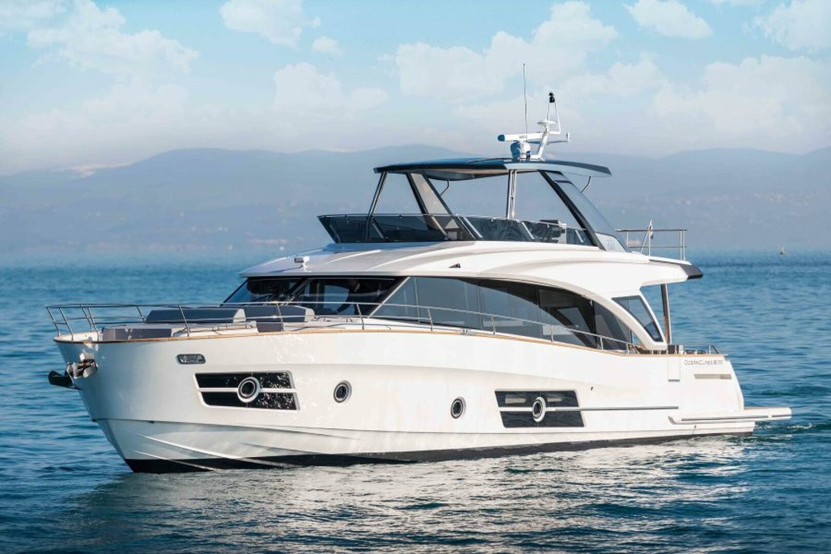 Greenline Yachts OceanClass 68 Fly photo