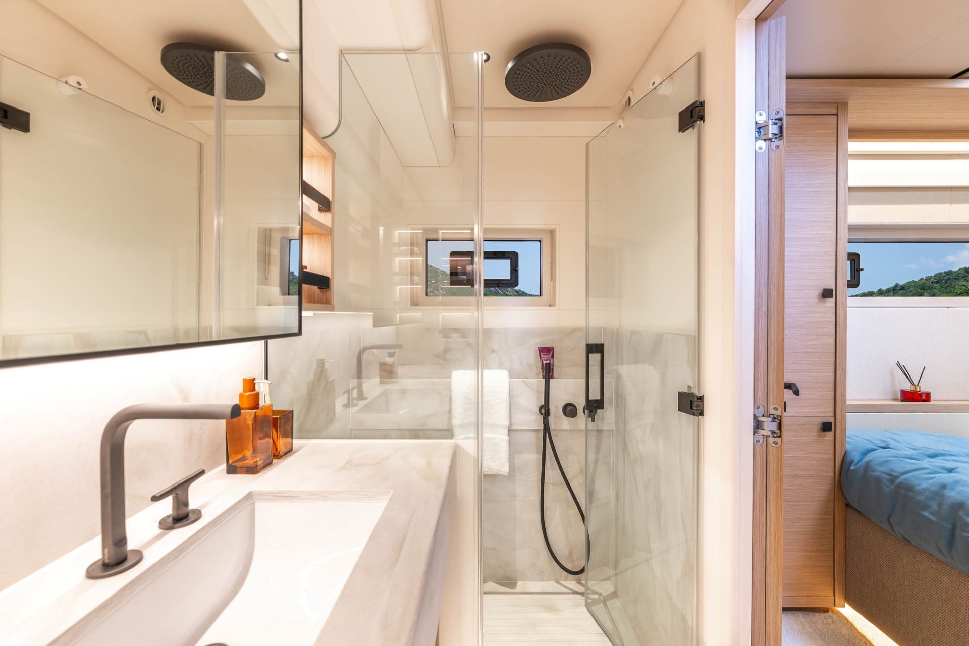 Intérieur du Lagoon Eighty 2