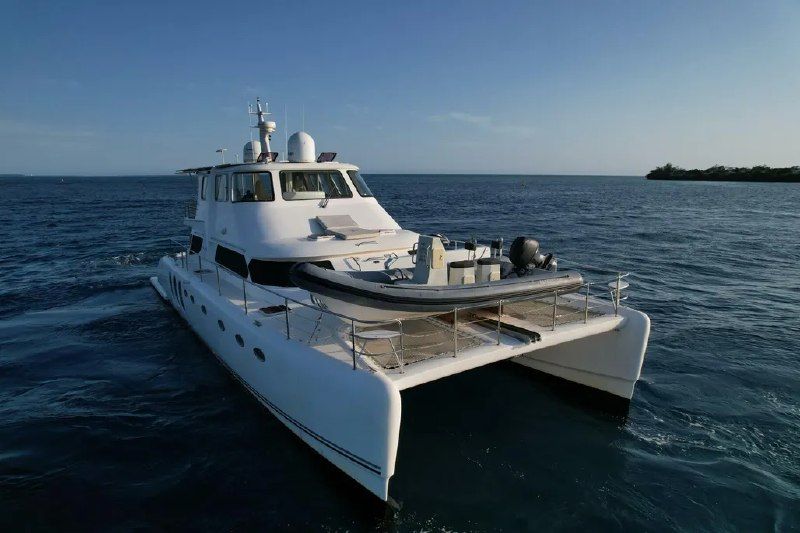 Außenbereich der Powerplay Catamarans 63