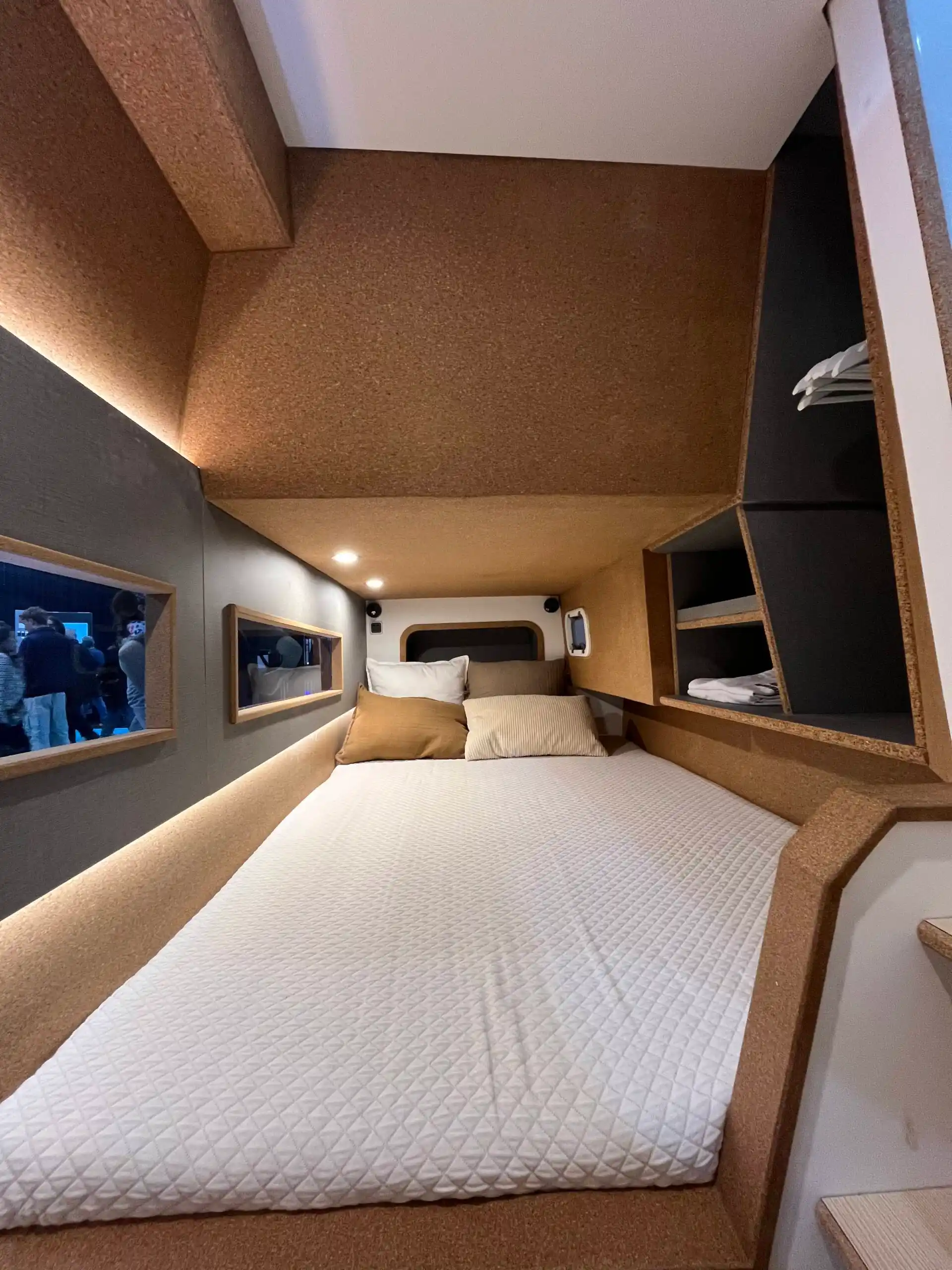 Millikan M.10 Plaisance Interior