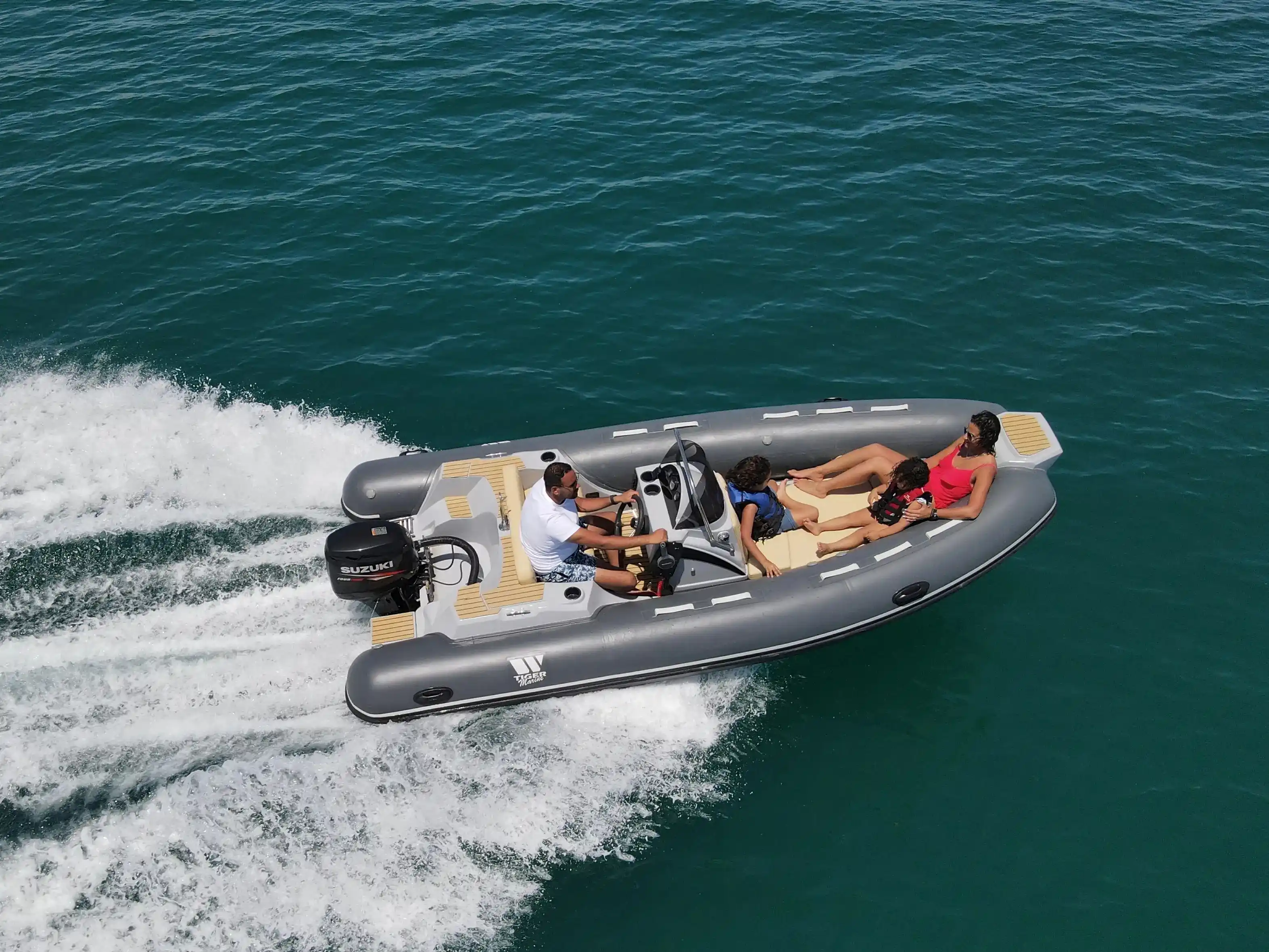 Tiger Marine SportLine 480 Exterior