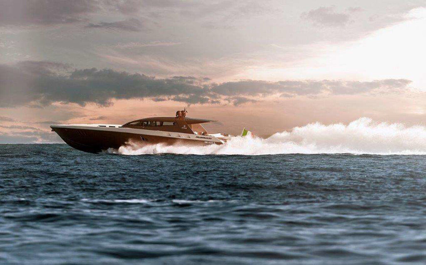 OTAM 80 Millennium Exterior