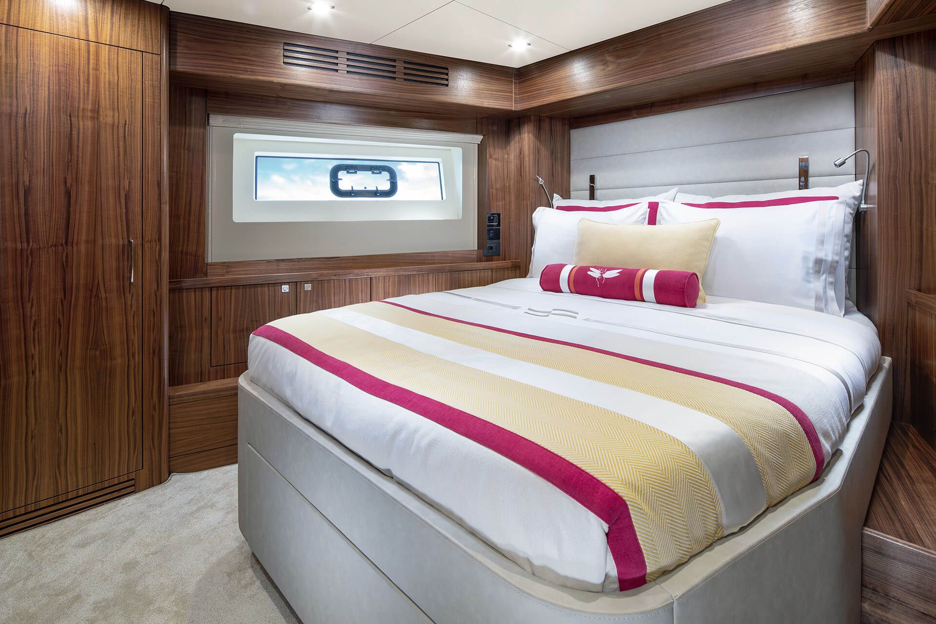 Sirena 58 Interior
