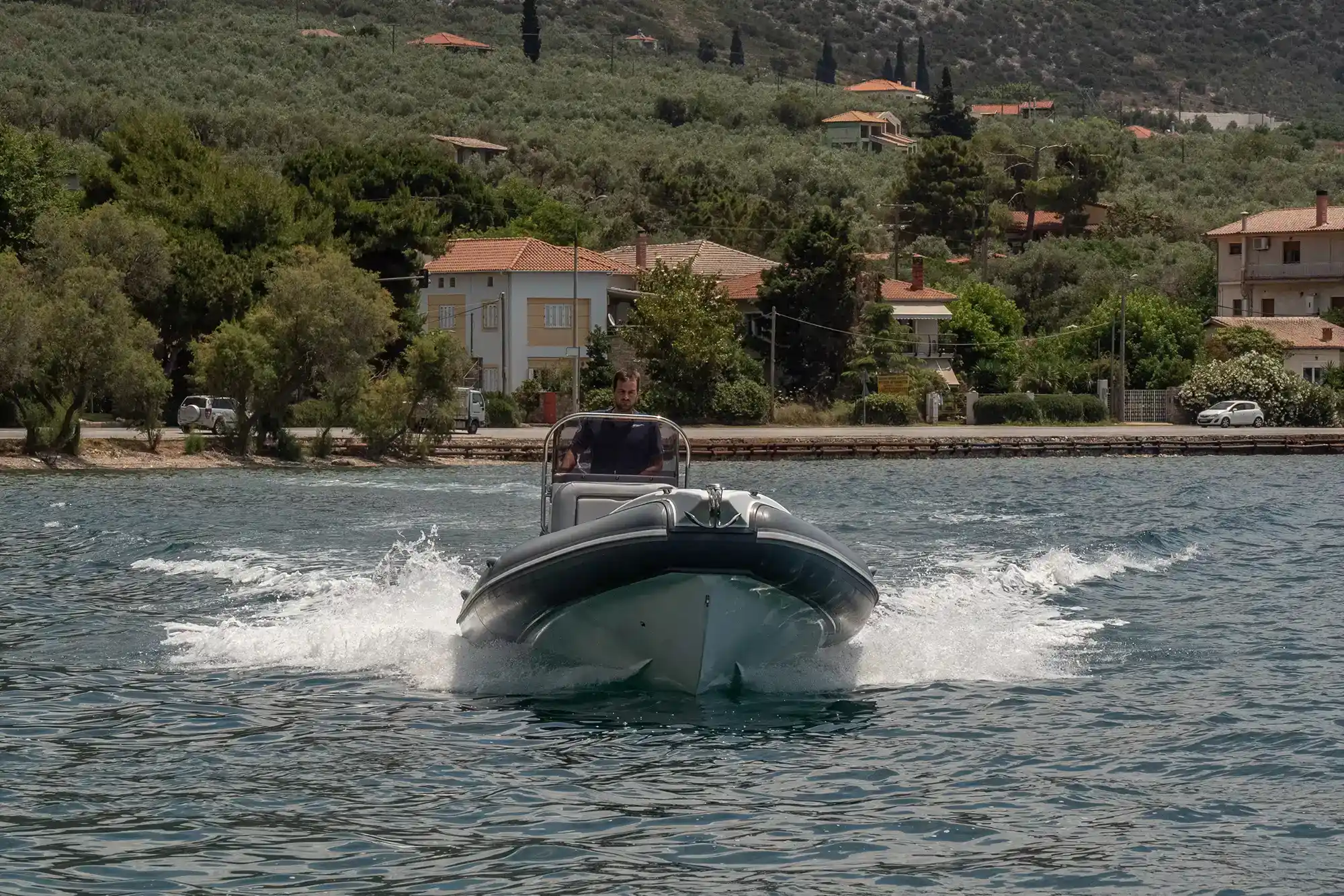 MV Marine MV 650 Exterior