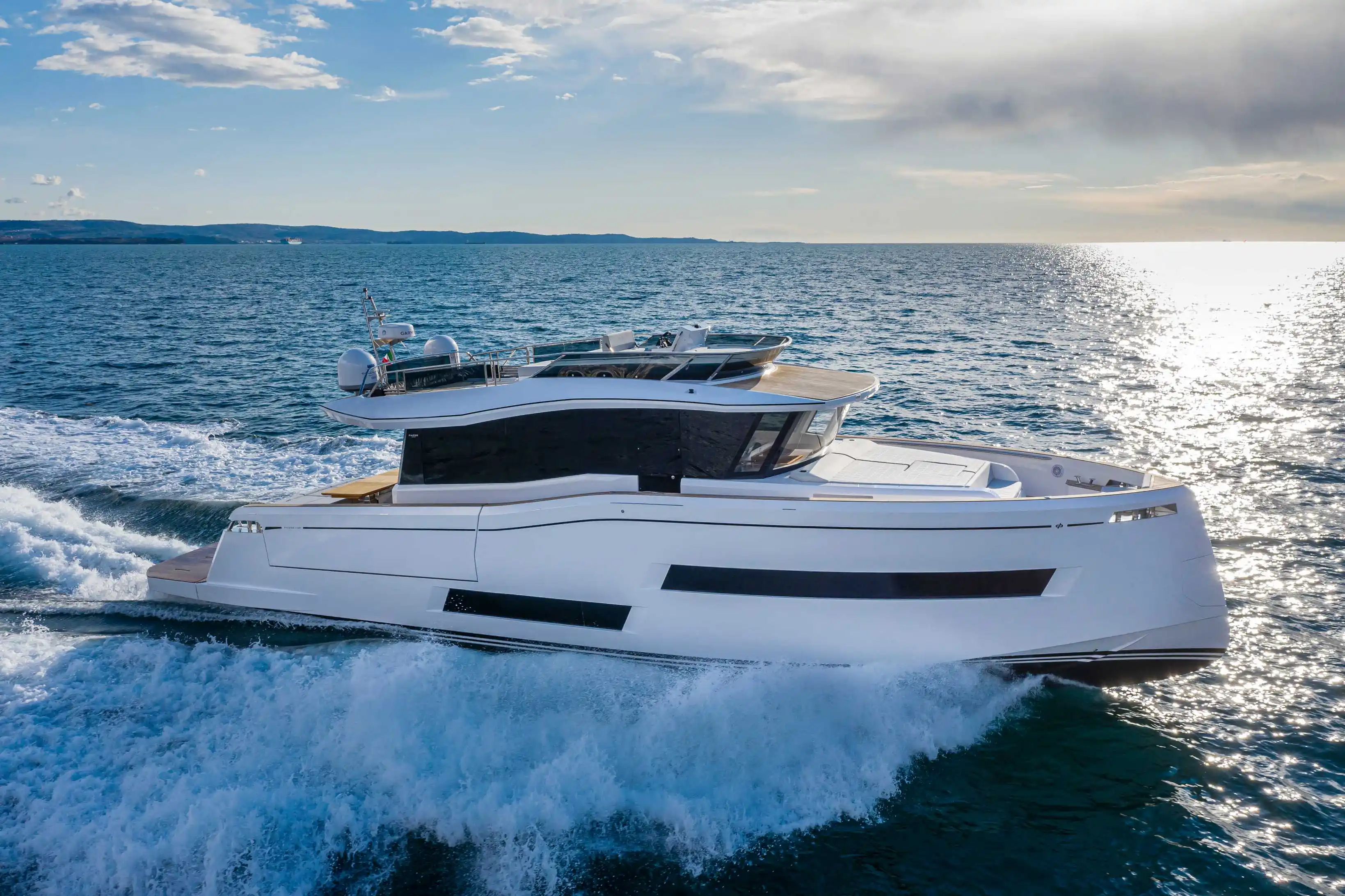 Pardo Yachts E60 Exterior