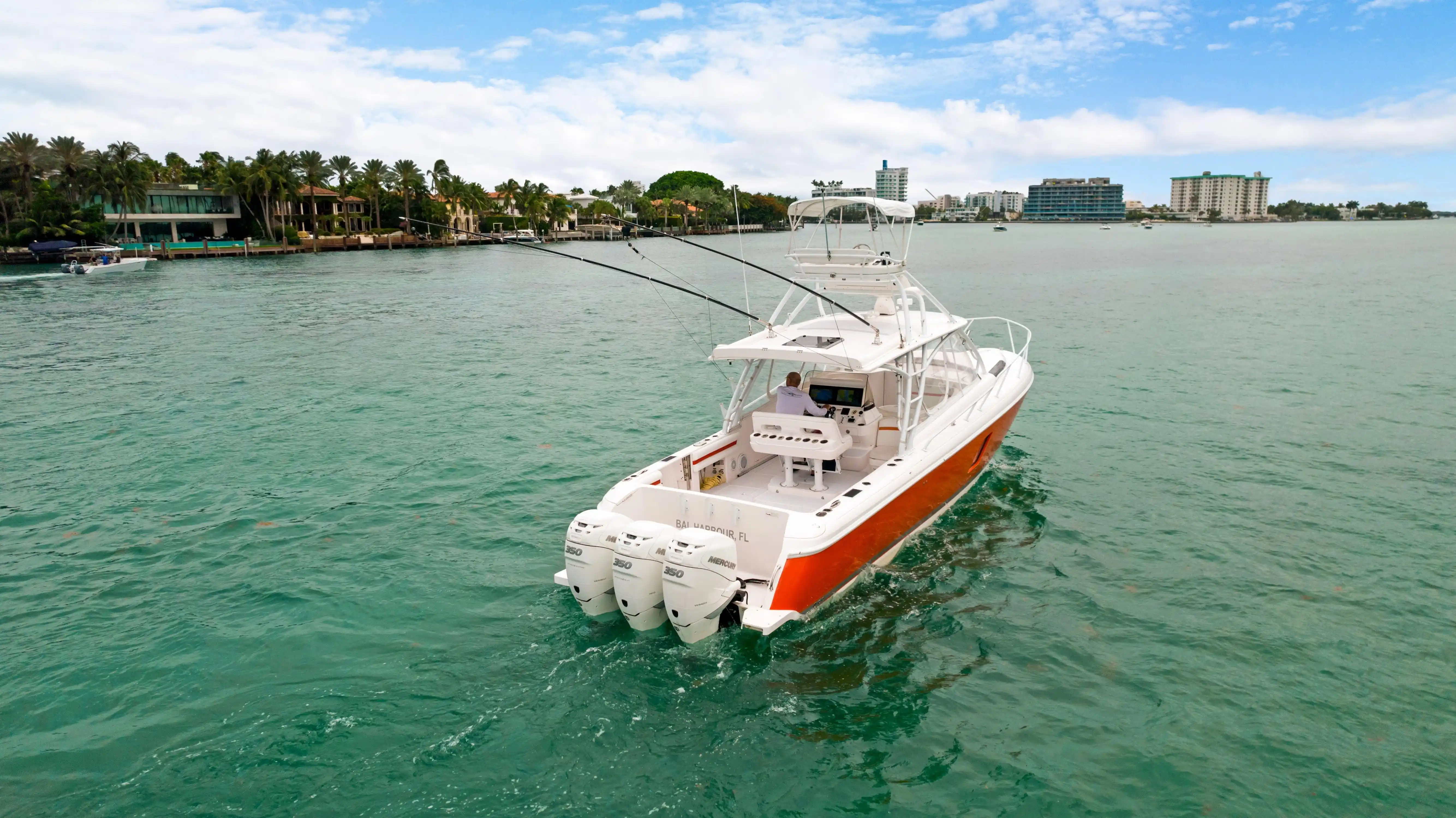Intrepid Powerboats 400 Cuddy Exterior