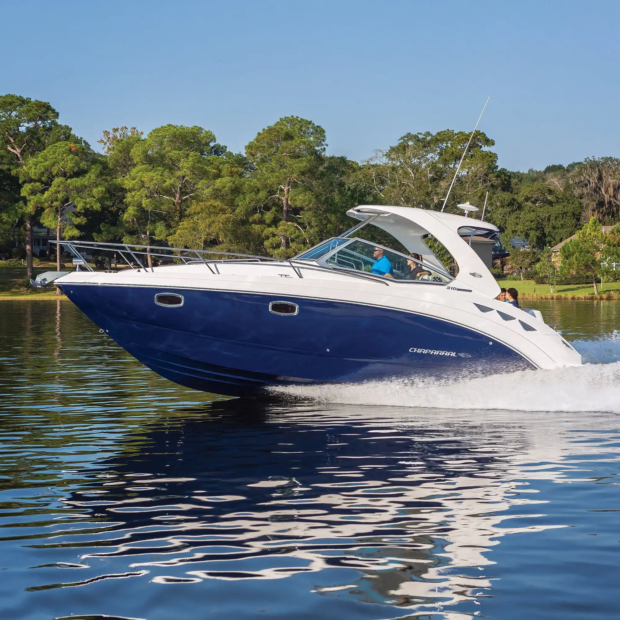 Chaparral 310 Signature