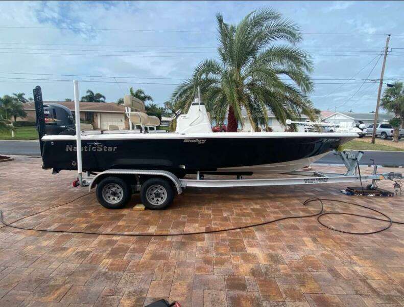 NauticStar Boats 2140 Shallow Bay