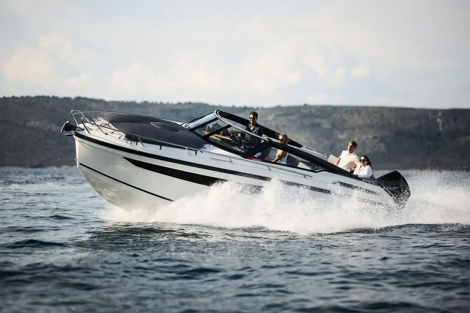 Parker Poland 800 Cruiser