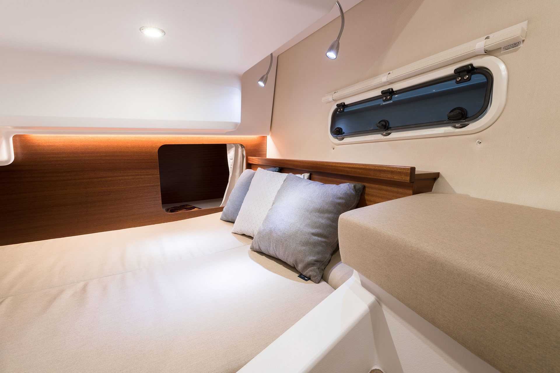 Nimbus Boats 305 Drophead Interior