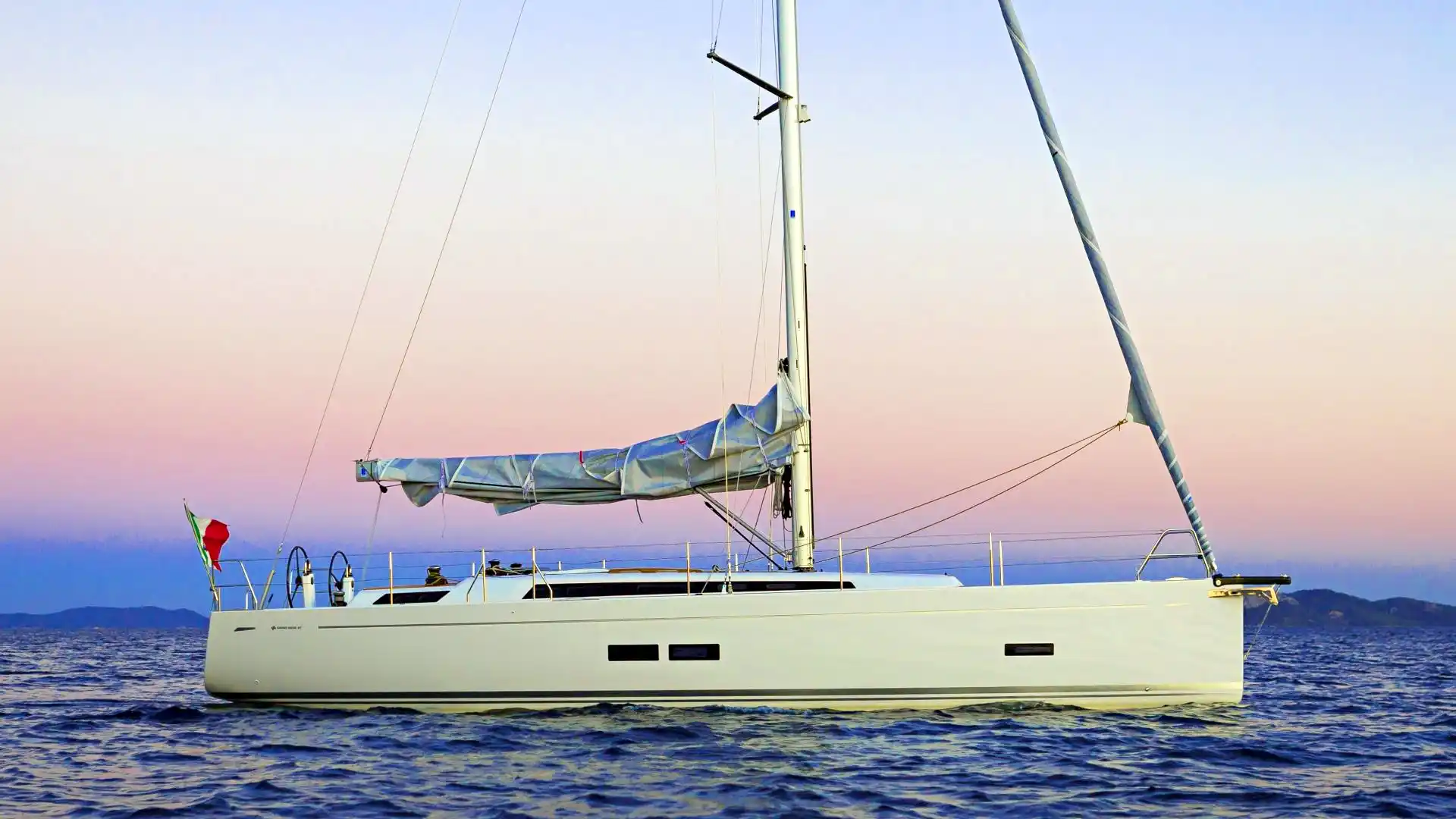 Esterni del Grand Soleil Yachts 43