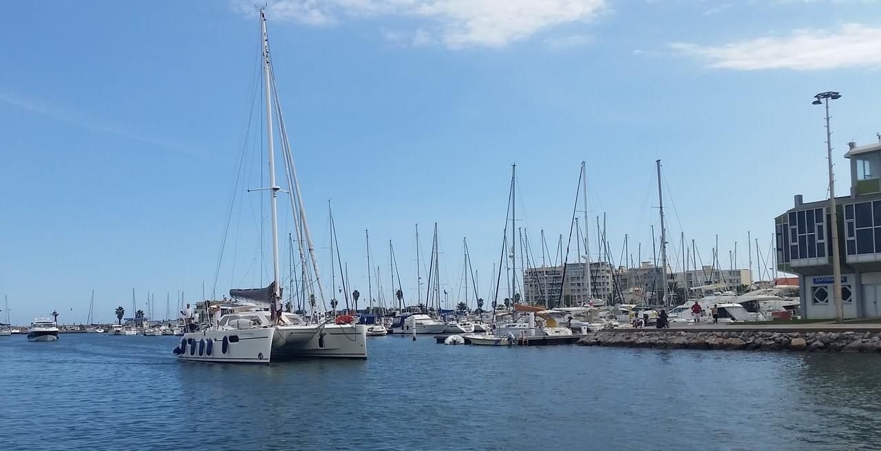 Catana 471 Exterior