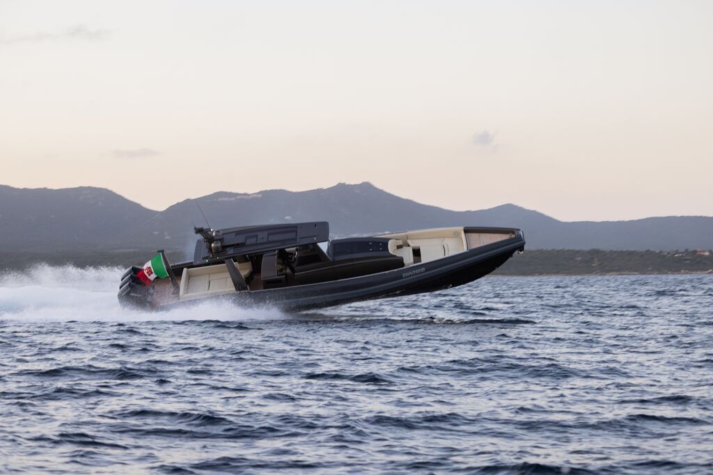 Novamarine Black Shiver 140 - Outboard