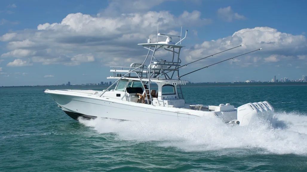 2023 HCB 53 Sueños For Sale | Pre-Owned Center Console Price & Photos