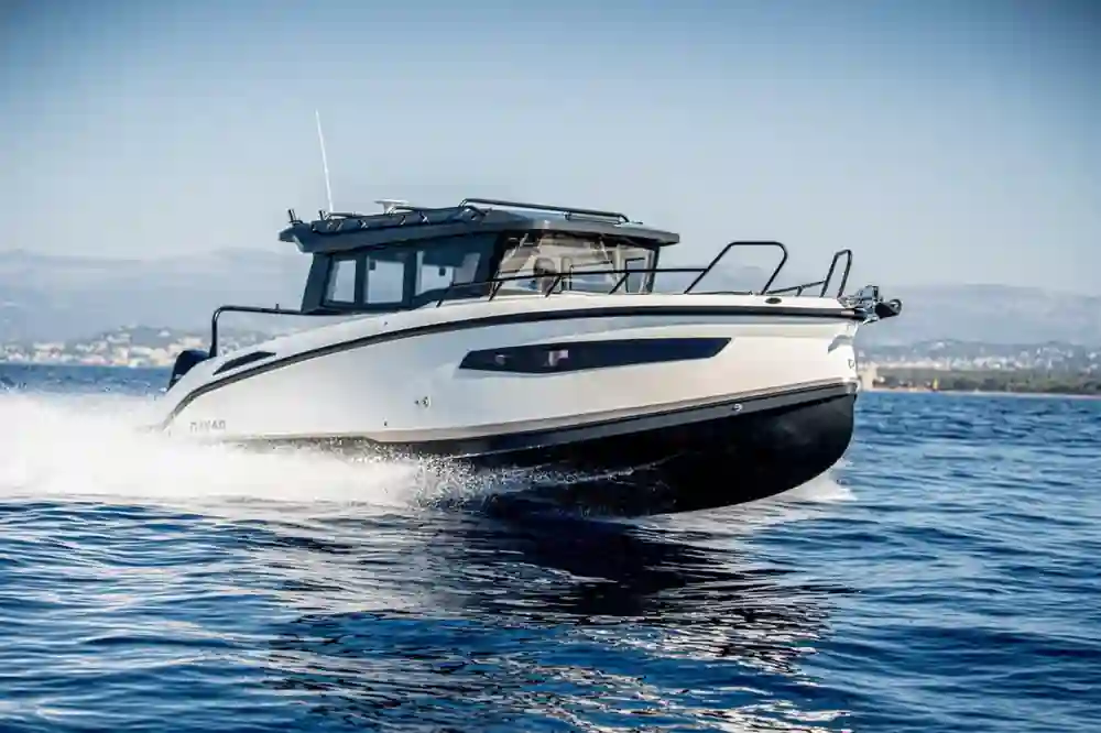 2025 NAVAN C30