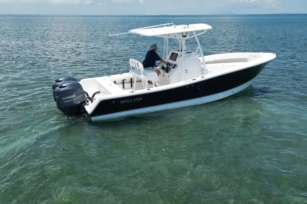Regulator 24fs 2013 Regulator 24FS For Sale | Pre-Owned Center Console Price & Photos