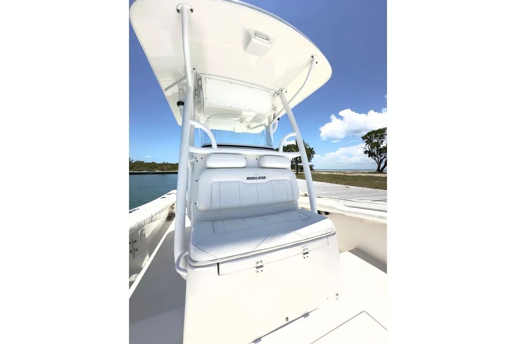Regulator 24fs 2013 Regulator 24FS For Sale | Pre-Owned Center Console Price & Photos