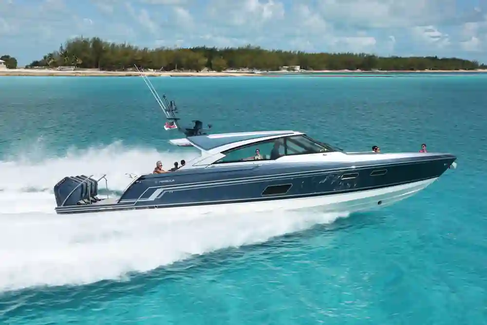 2026 Formula Boats 500 Super Sport Crossover for sale on YachtWay, same model as on display at FLIBS 2026