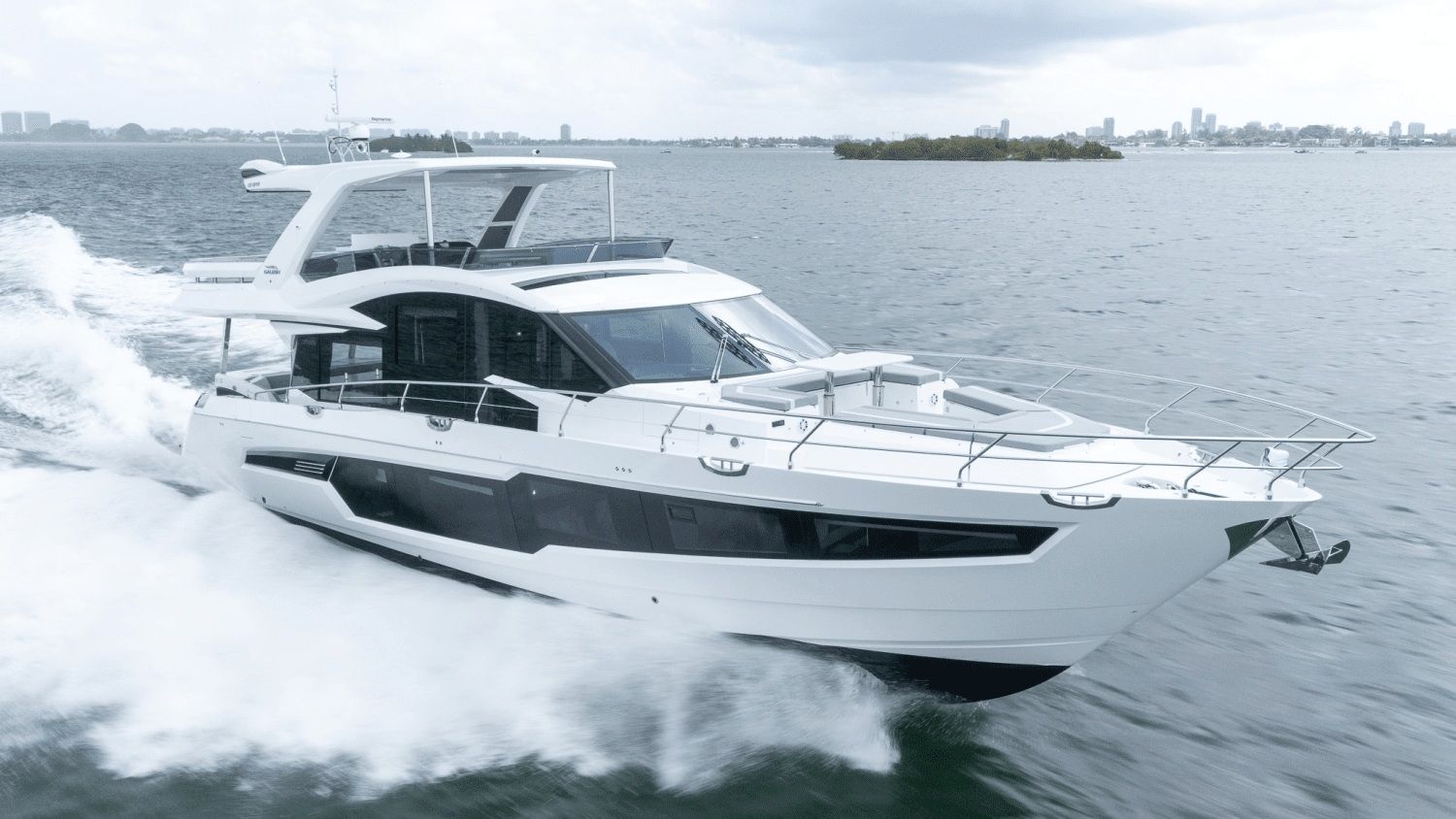 2025 Galeon 680 Fly