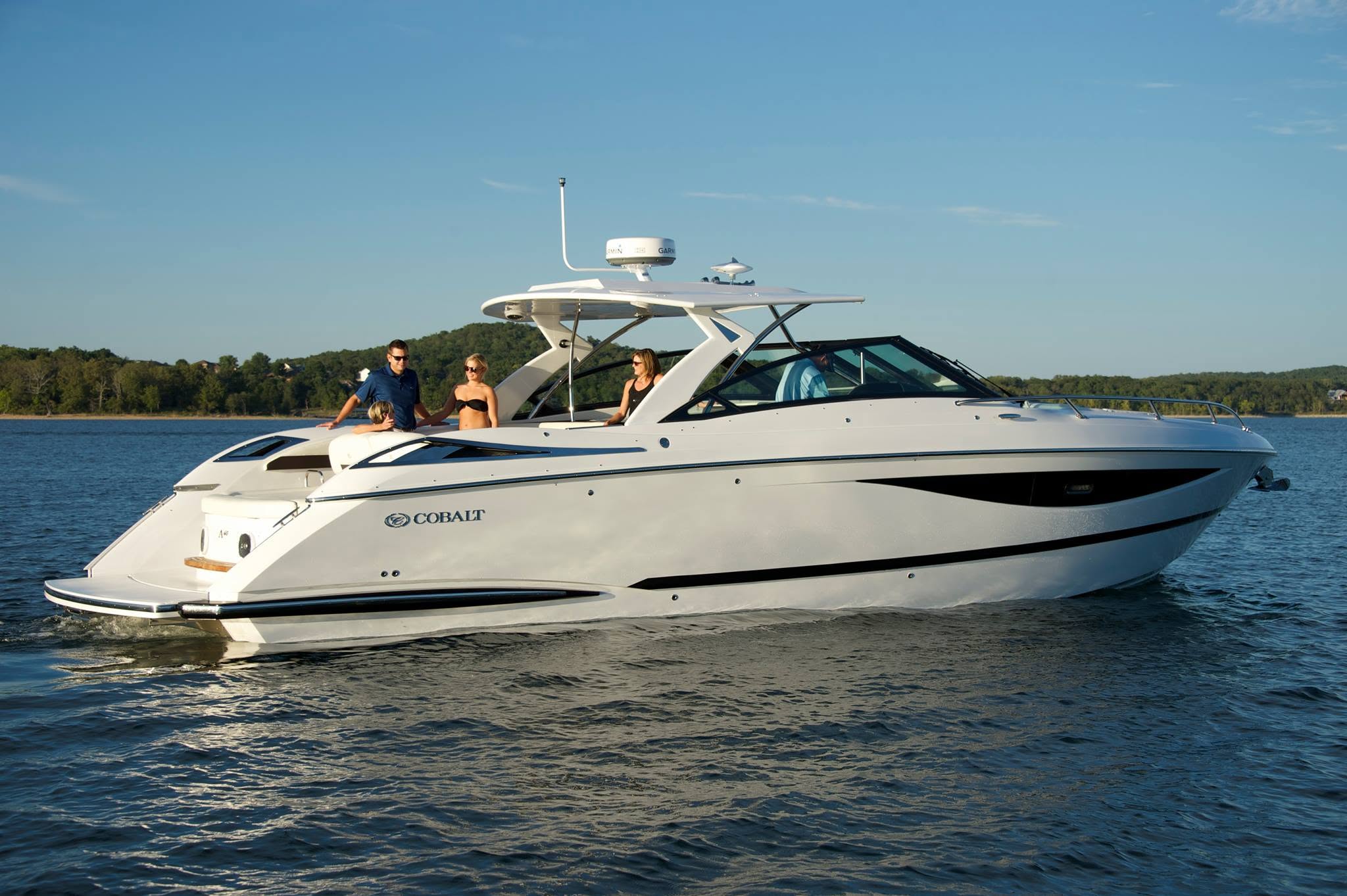 Cobalt Boats A40