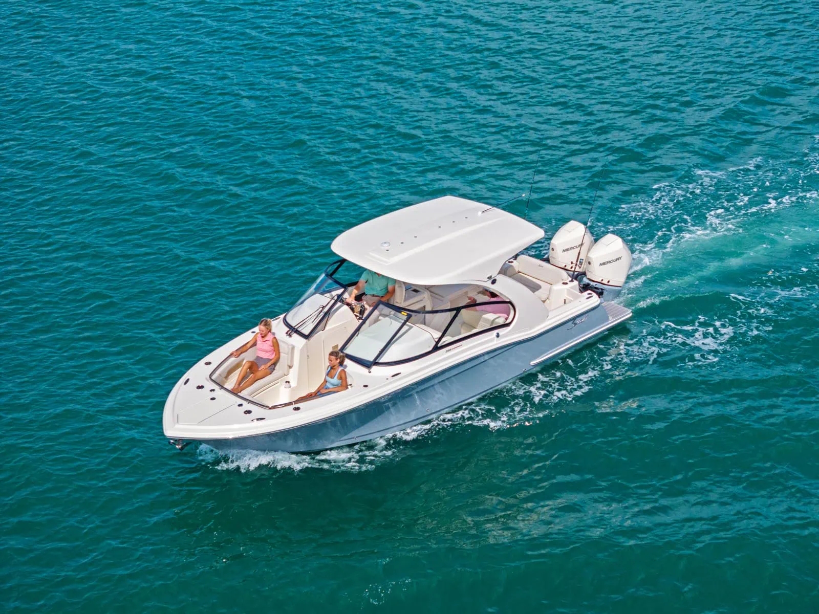 Scout Boats 288 Dorado Exterior