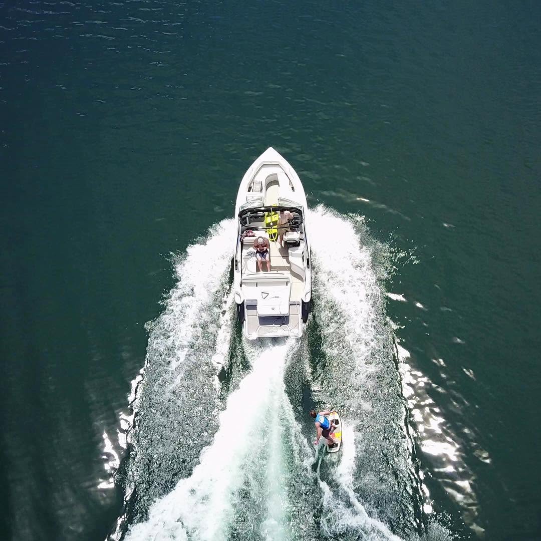 Cobalt Boats R5 Surf