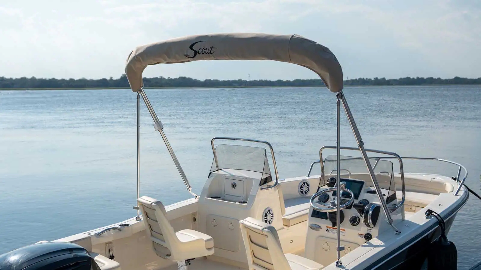 Scout Boats 188 Sport Dorado Interior