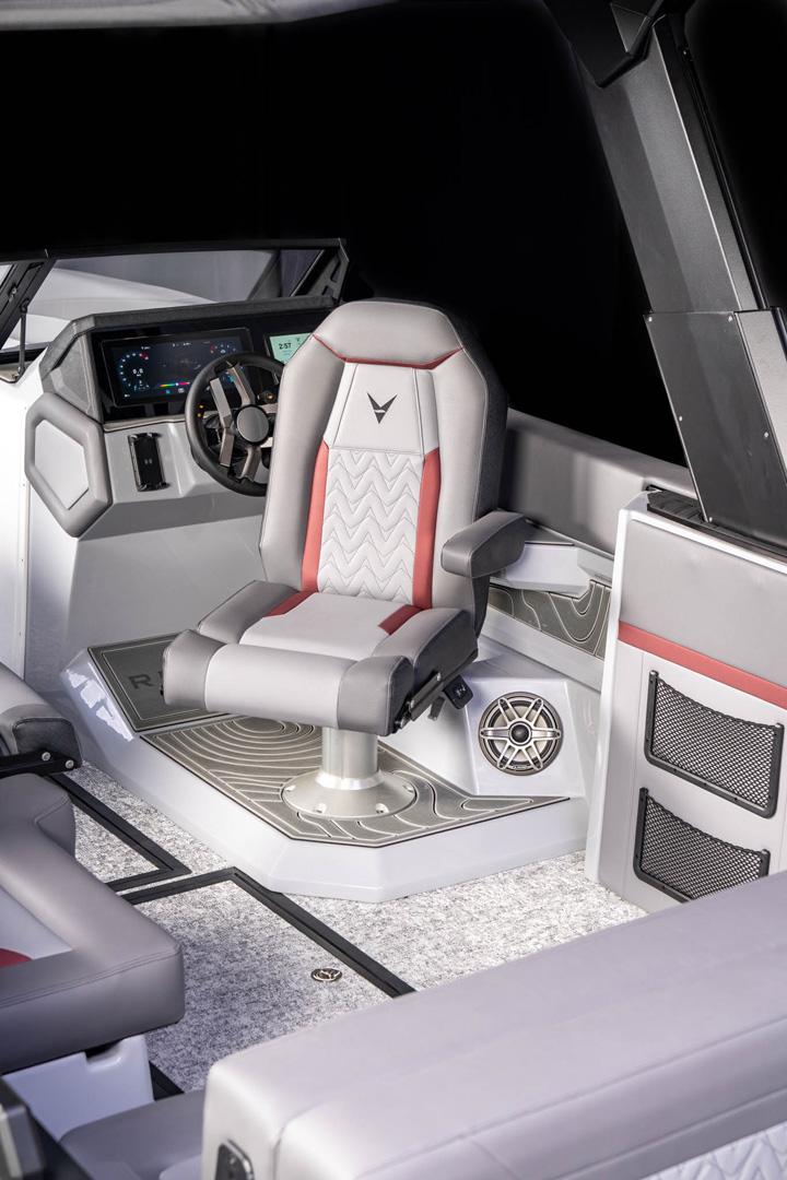 Revel RS25L Interior