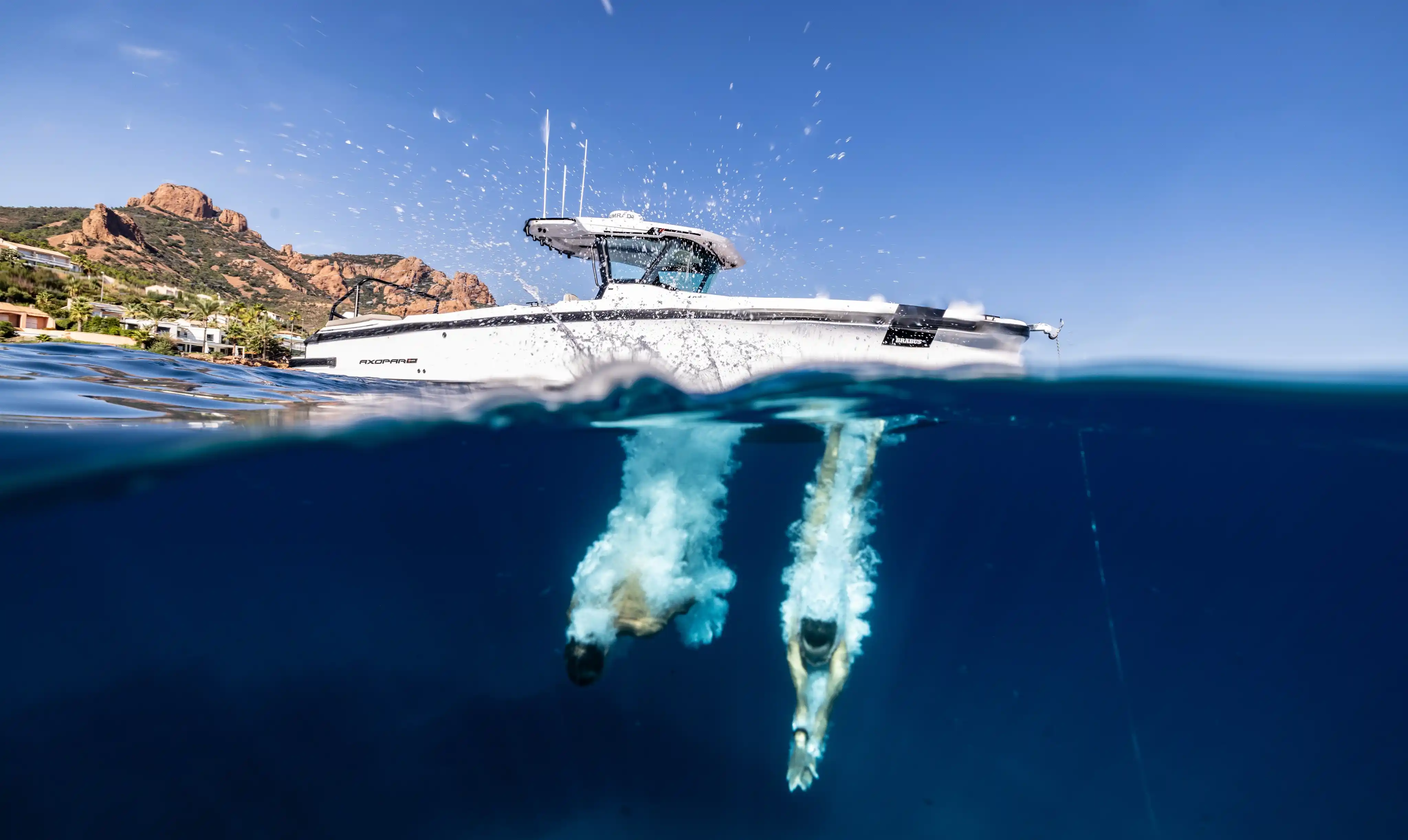 Yacht photo 1