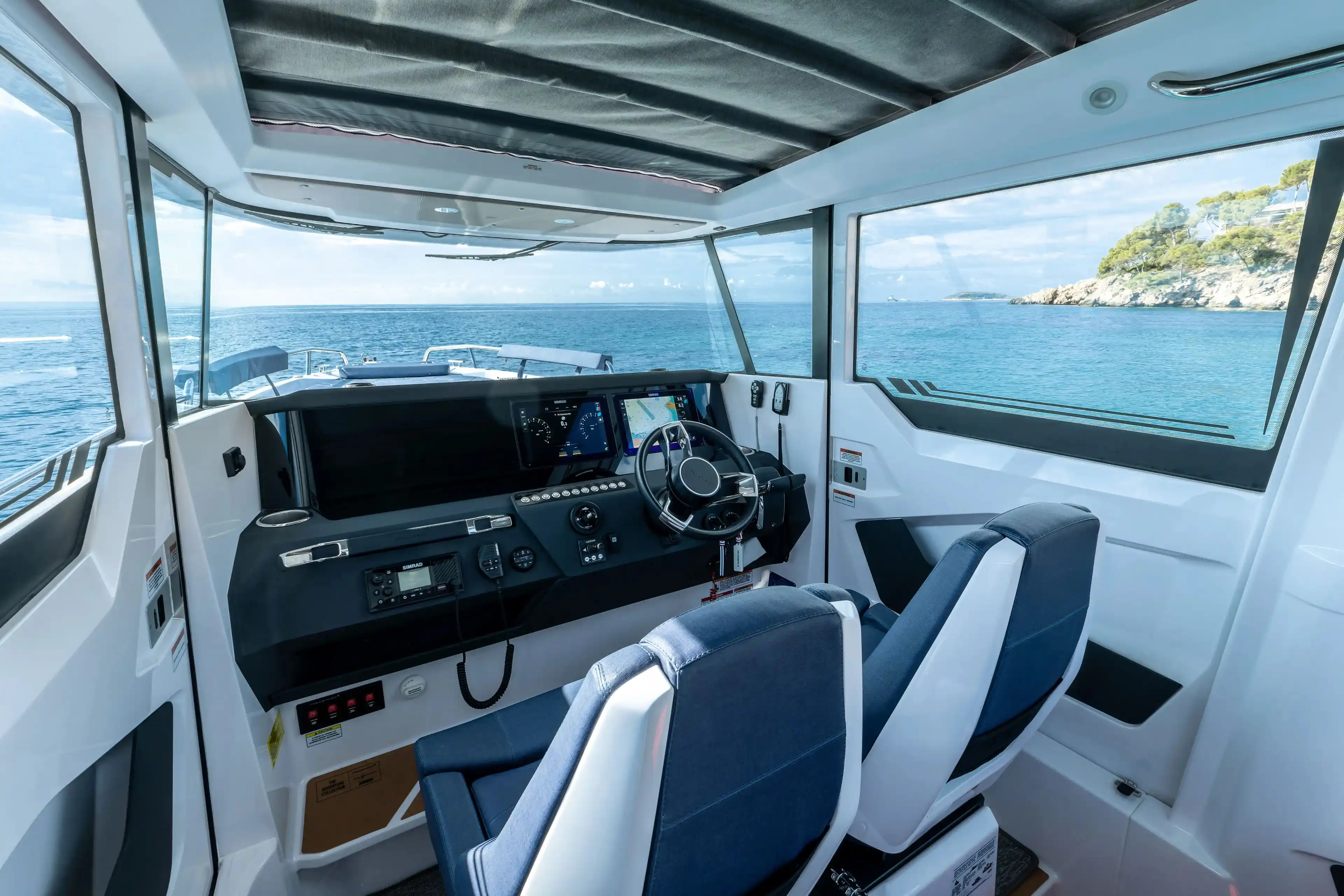 Yacht photo 2
