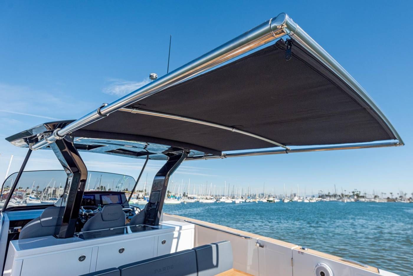 Yacht photo 4