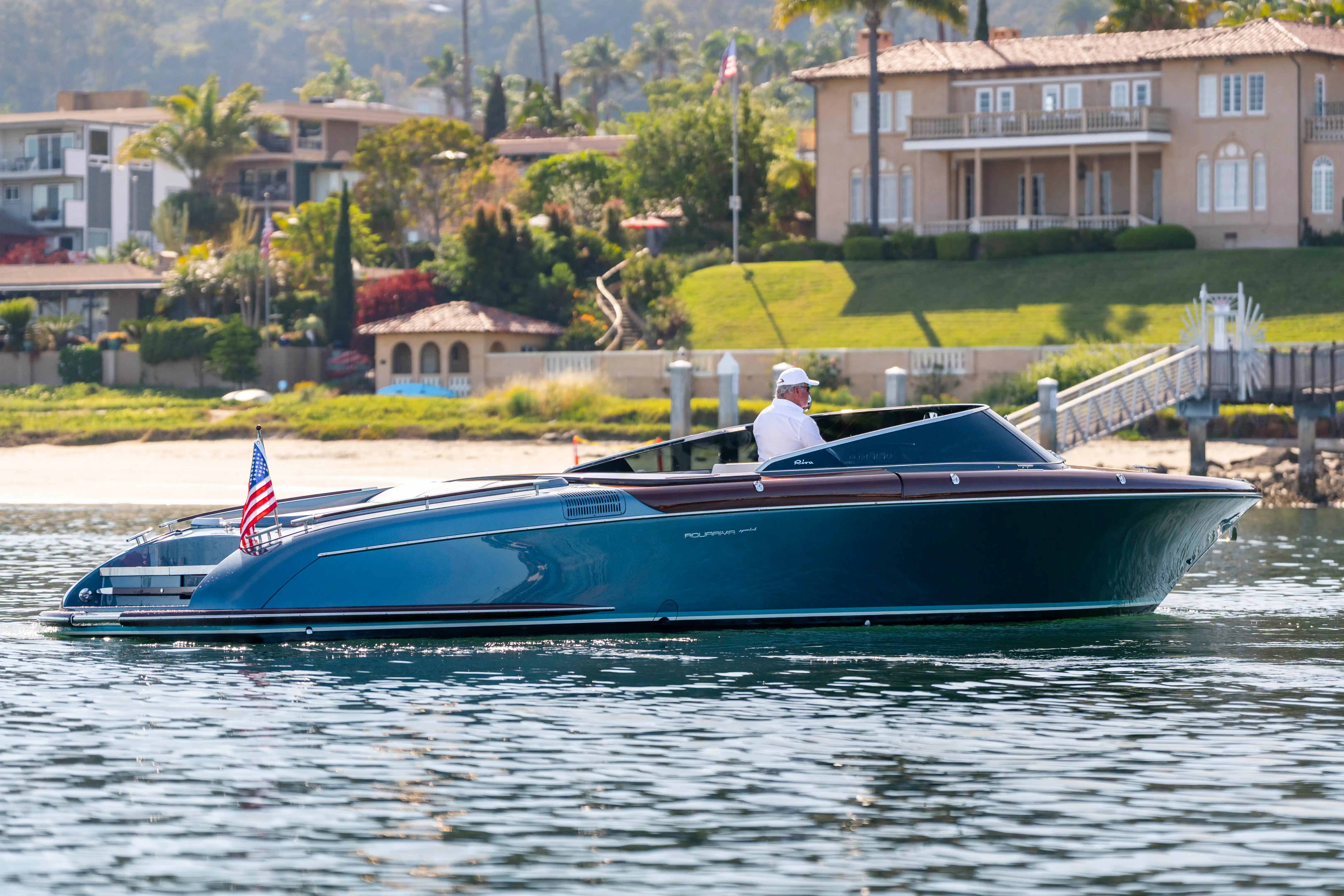 Yacht photo 2