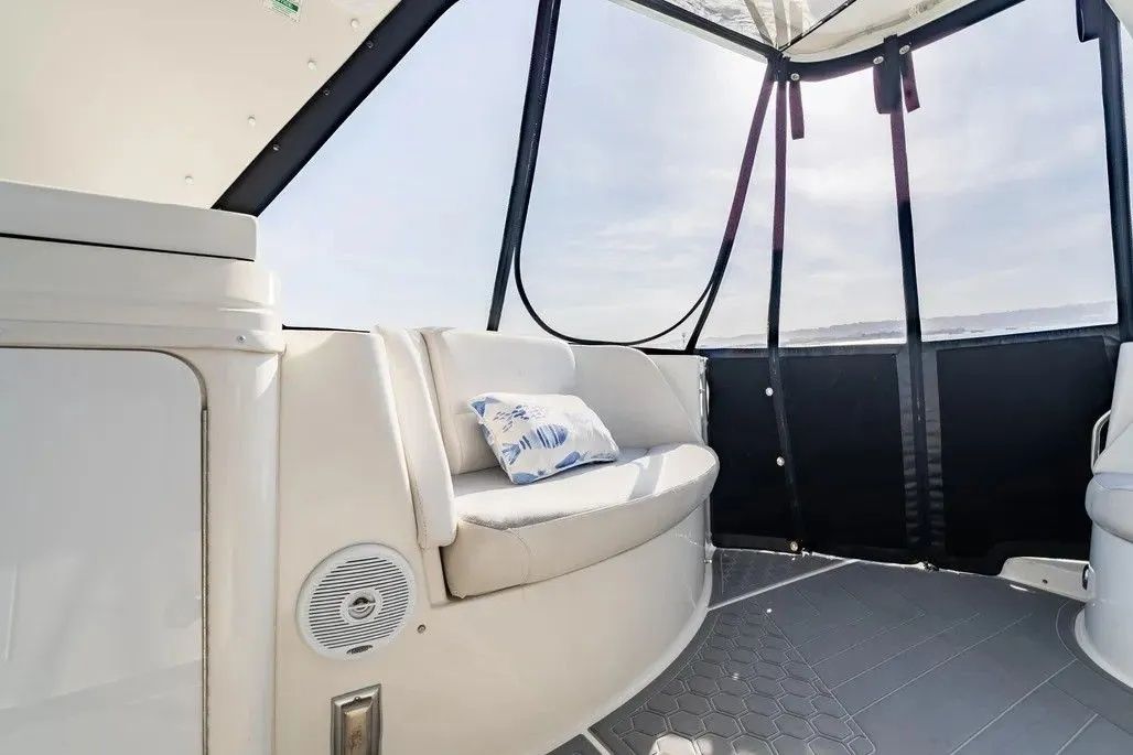 Yacht photo 4