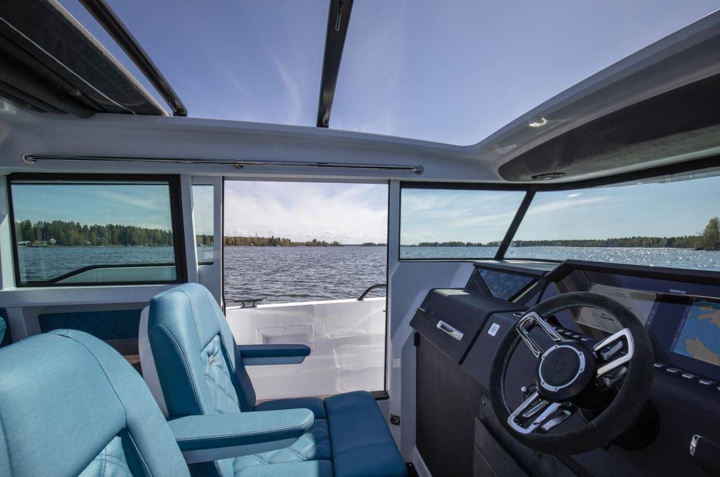 Yacht photo 4