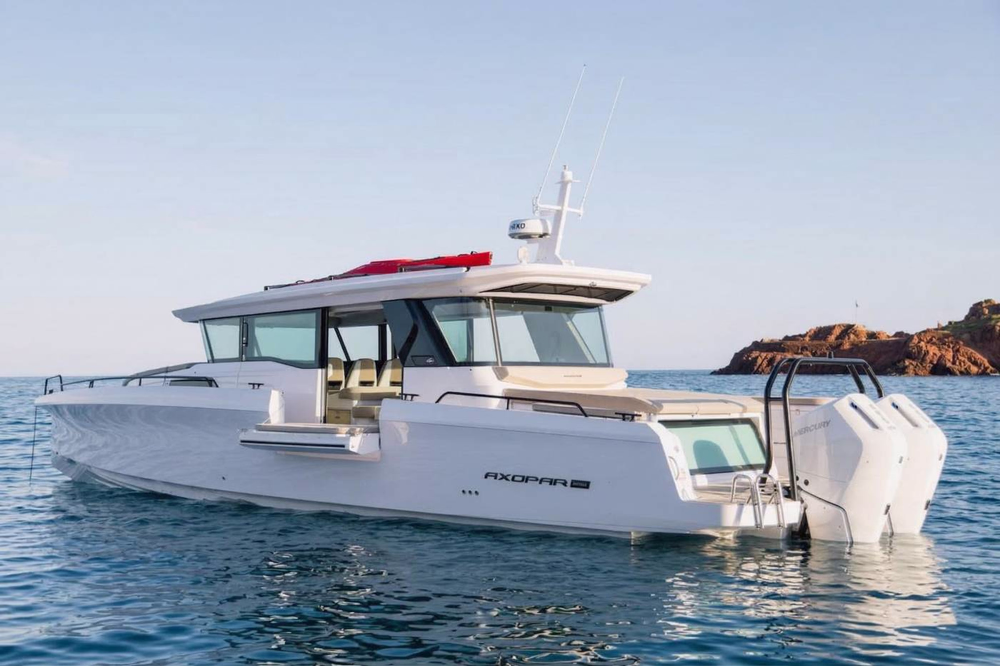 Axopar 45 XC Cross Cabin