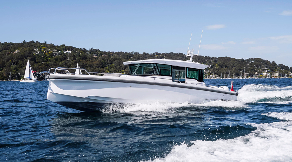 2023 Axopar 37 XC Cross Cabin