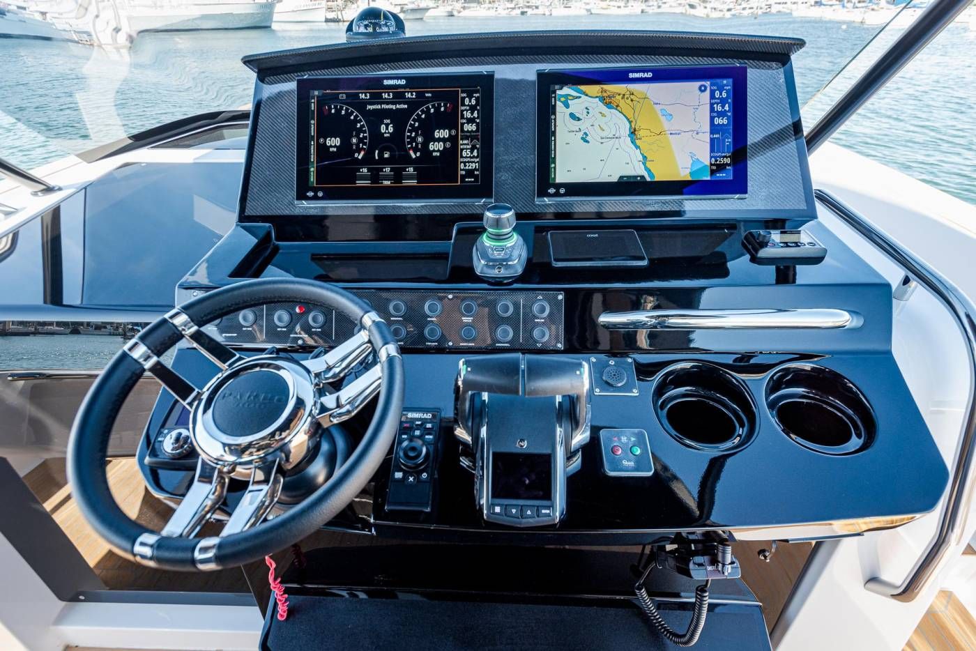 Yacht photo 1