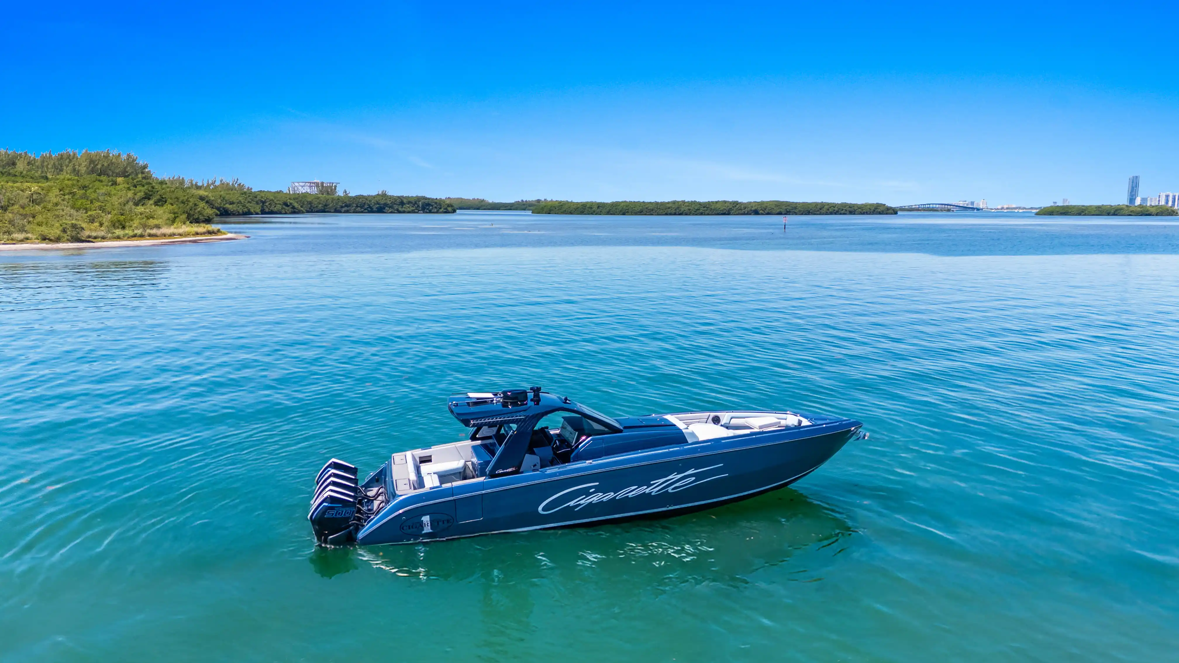 cigarette 24 boat On board with John Ruiz, owner of the Racing Team 2024 Cigarette 42' Auroris, Miami