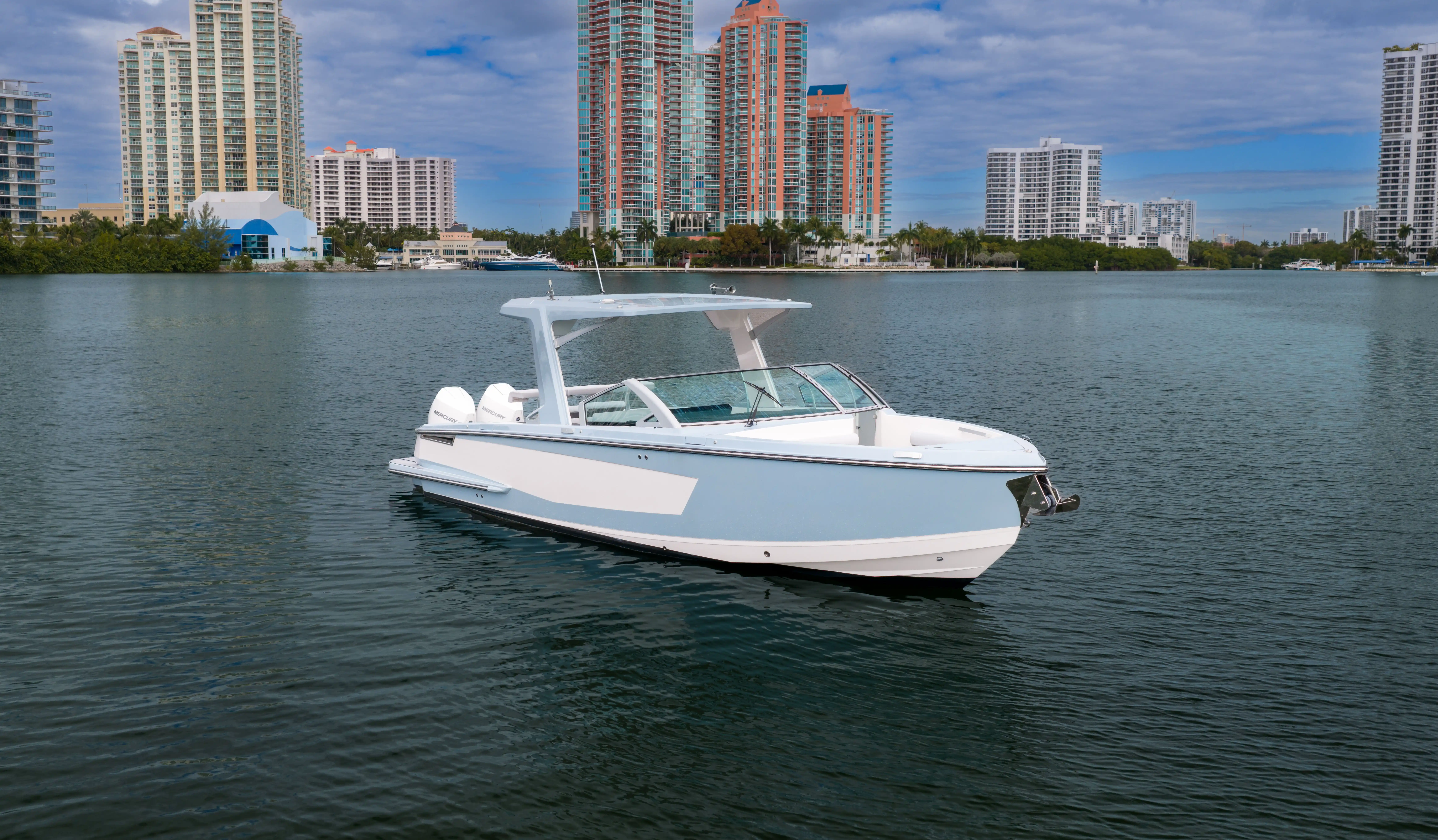 2022 Aviara AV32 OB
