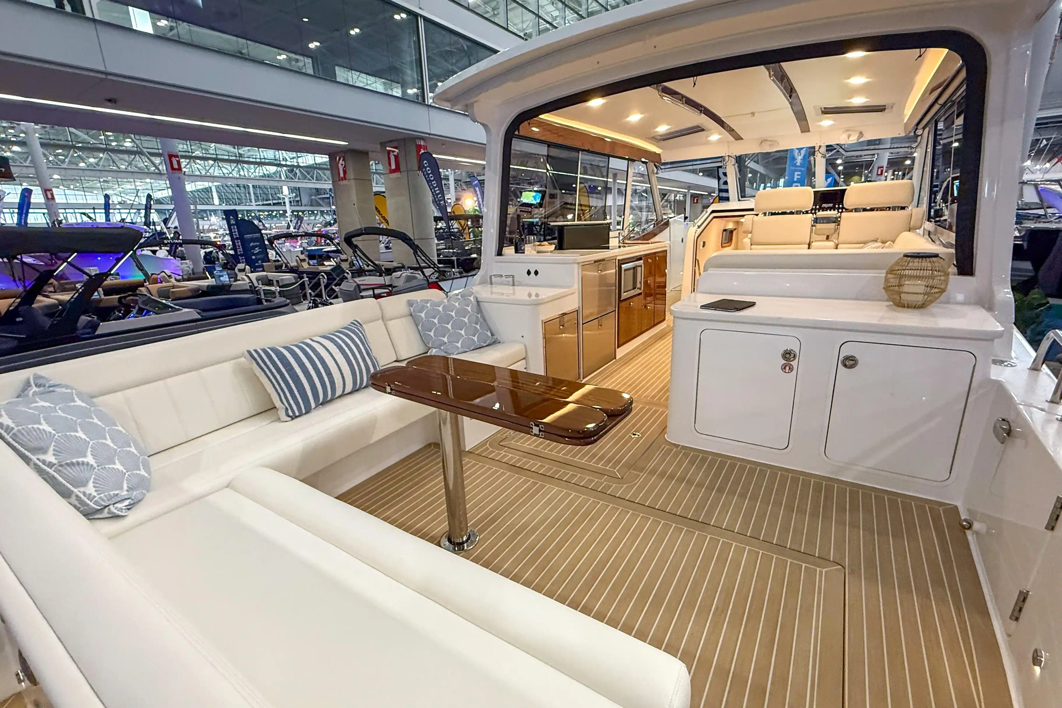 MACH CRUISE マッハクルーズ　15p 2026 MJM Yachts 47X For Sale | Price, Photos & 3D Tour