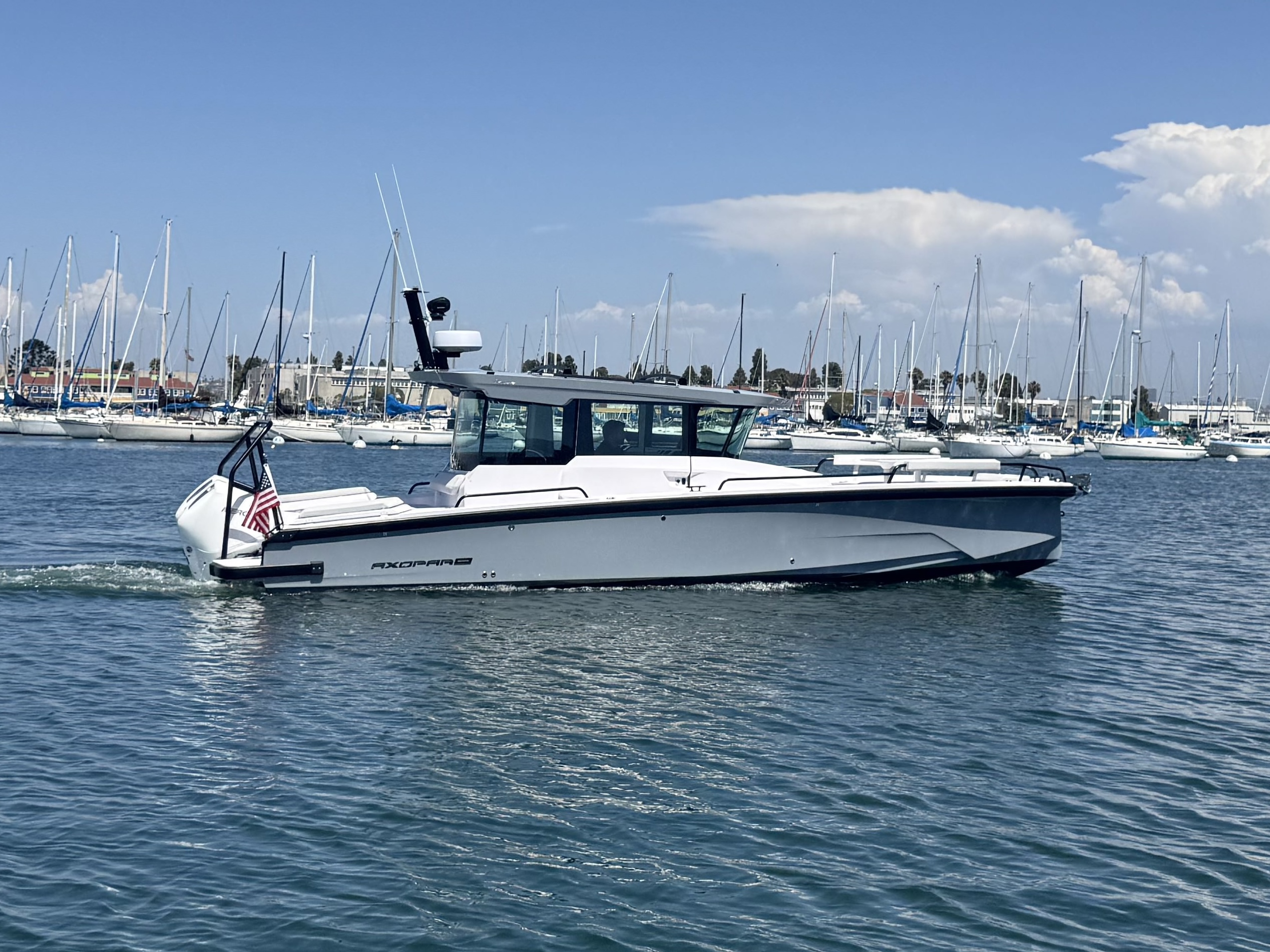 Yacht photo 1