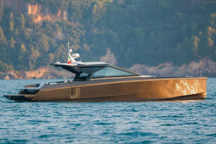 Yacht photo 4