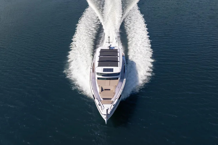 Yacht photo 1