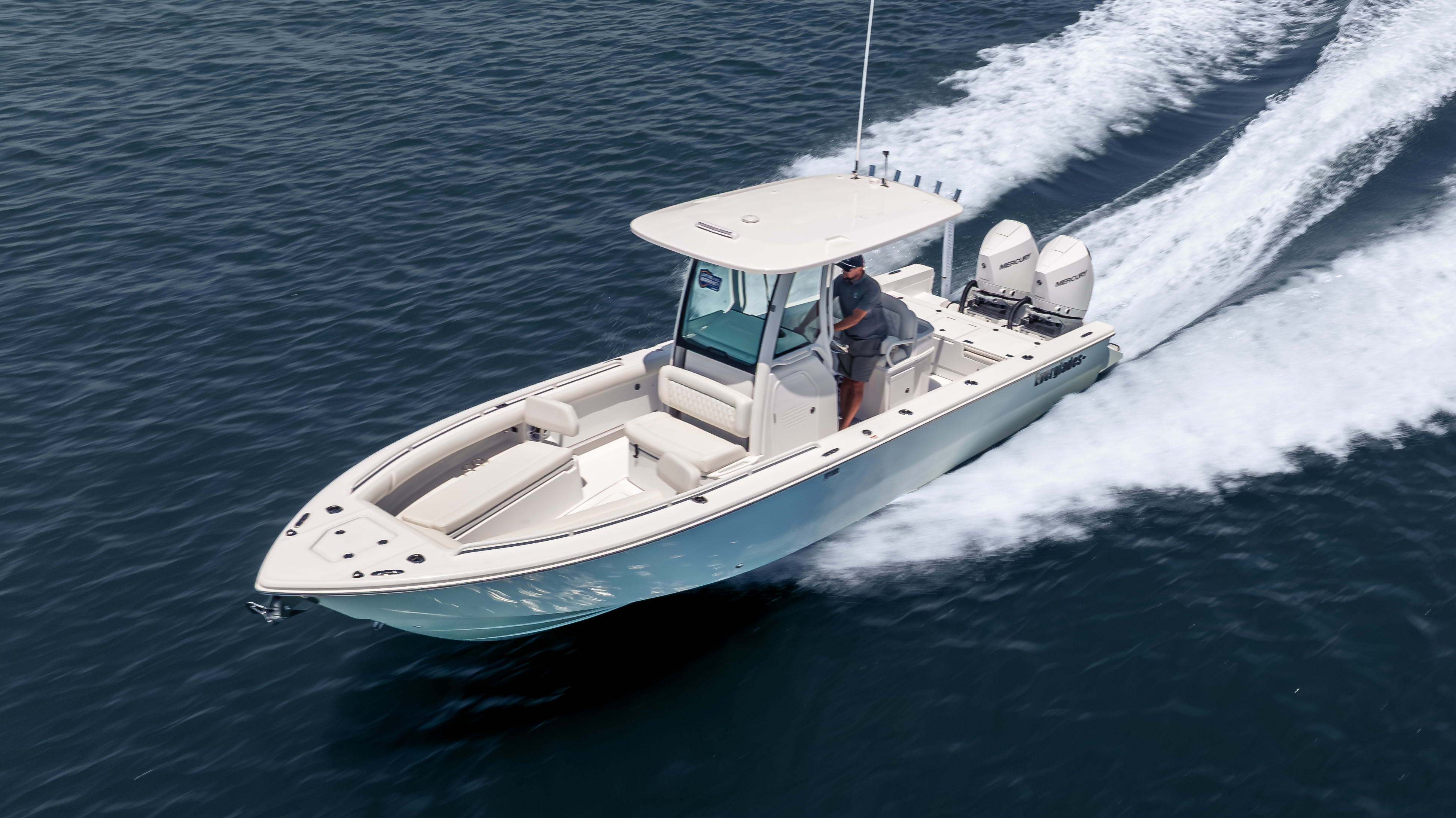 2026 Everglades Boats 273CC