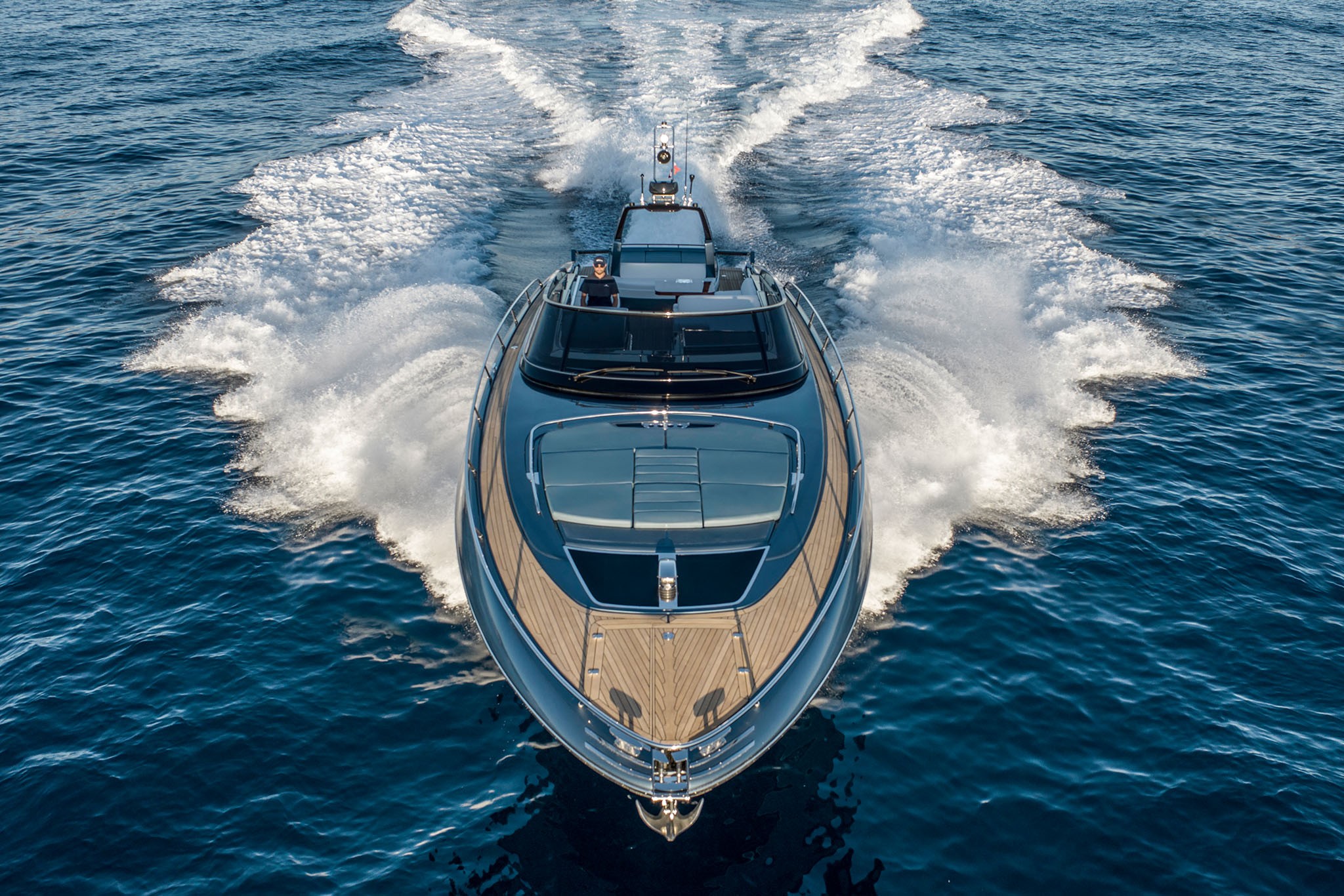 Yacht photo 4