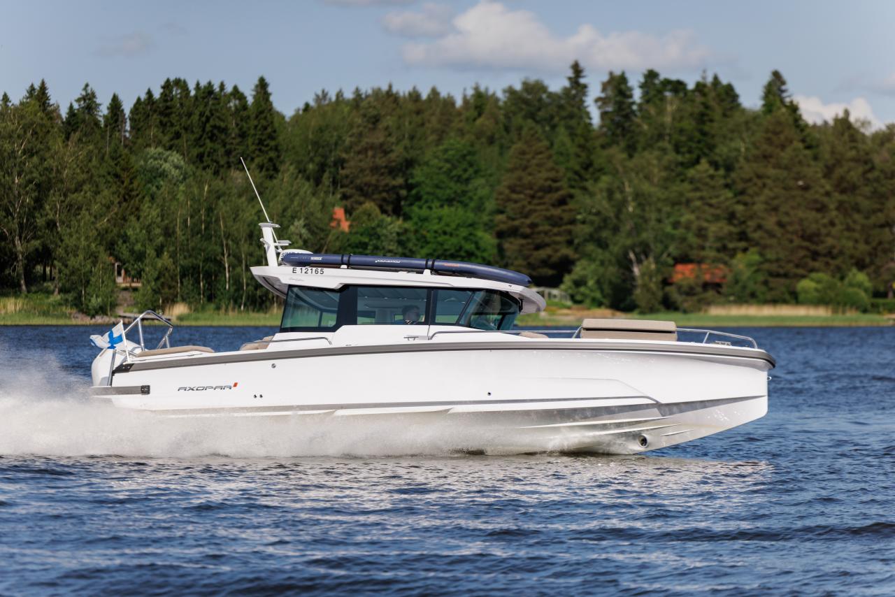 Axopar 29 XC Cross Cabin