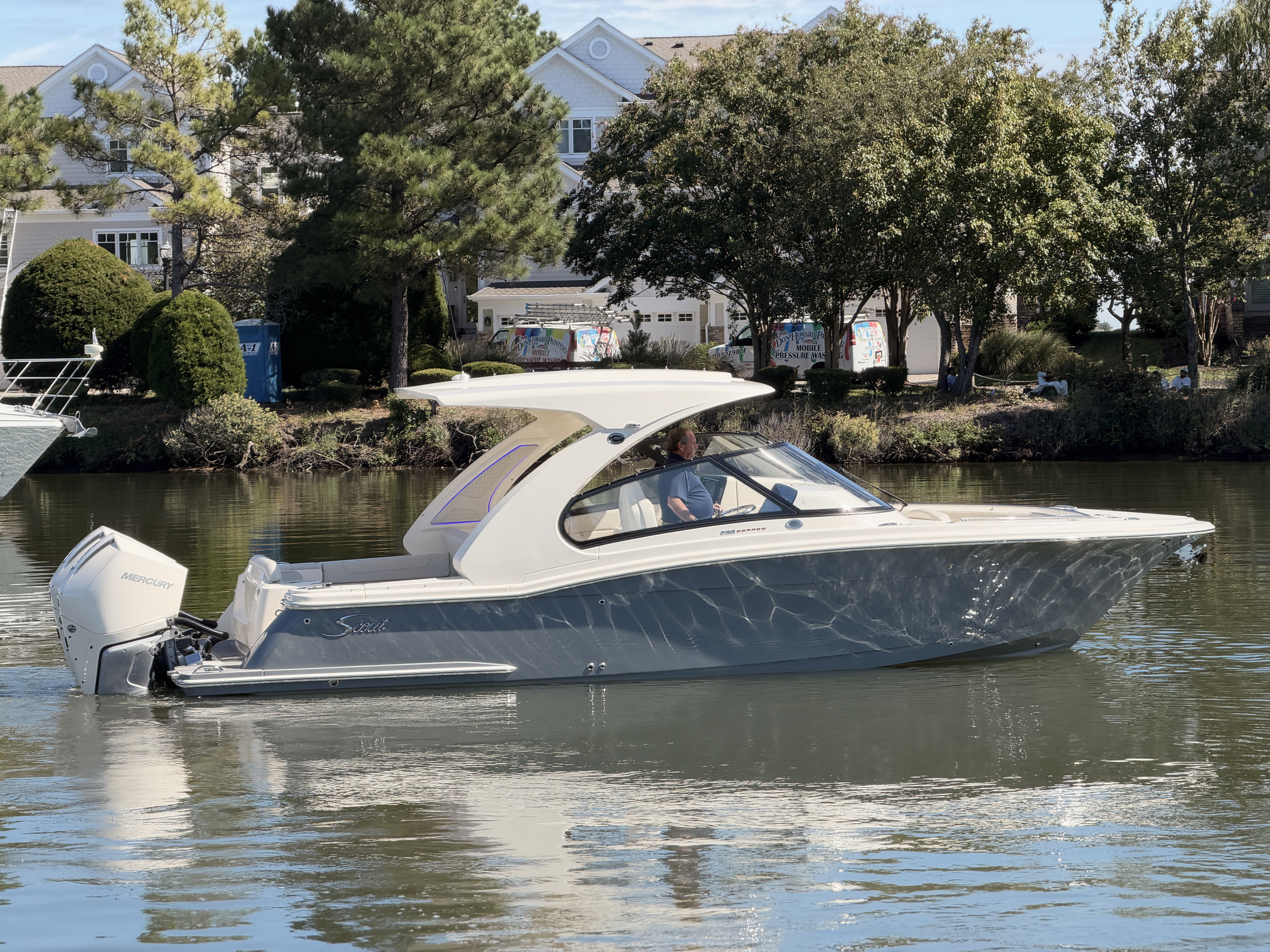 2027 Scout Boats 288 Dorado for sale on YachtWay, same model as on display at FLIBS 2026